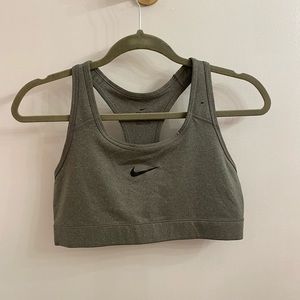 Nike Dri Fit Sports Bra - size L
